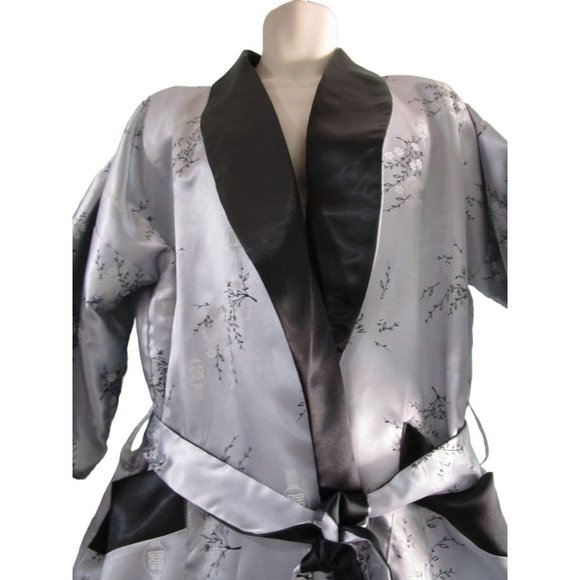 Asian Inspired Embroidered Dragon Reversible Black Gray Robe Men's L Thailand - Picture 13 of 16